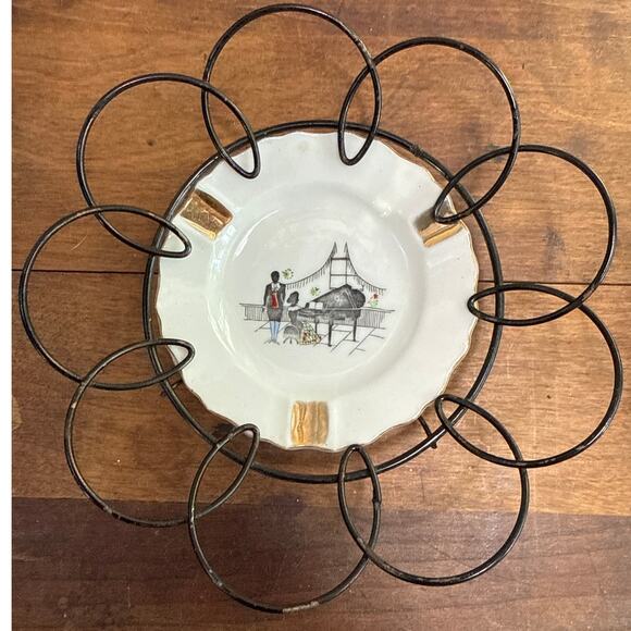 Wire Frame Vintage Decorative Plates . Ash Tray . Wall Decor Japan Hand Painted - Picture 4 of 10